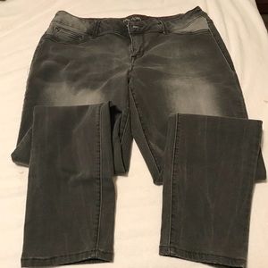 Distressed Black Jeggings
